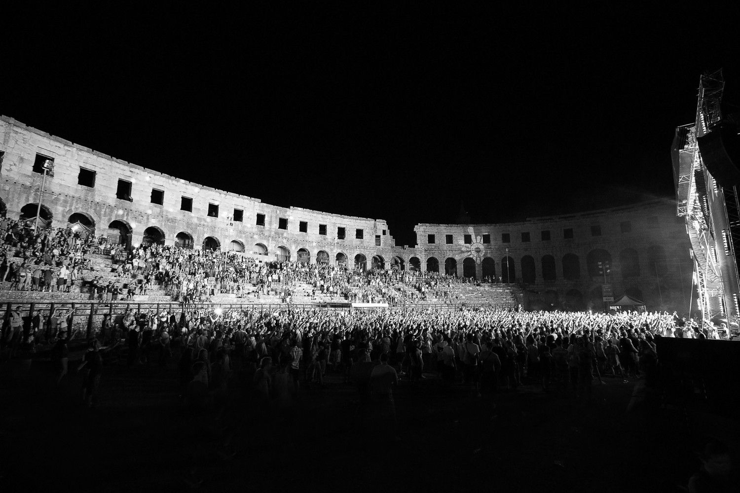 outlook-festival-ampitheatre-action-credit-benjamin-eagle.jpg