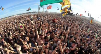 T IN THE PARK GETS OFF TO AN EPIC START