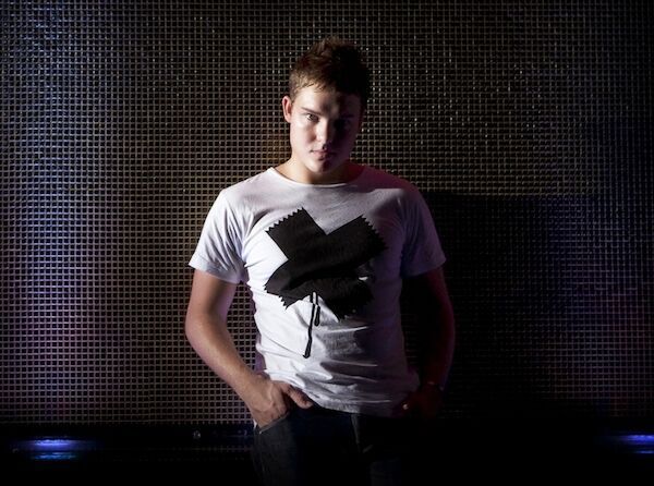 tydi-press-shot-4_preview.jpeg