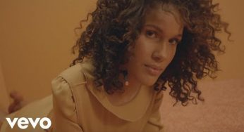 Sophia Bastian – Rhythm To My Heart