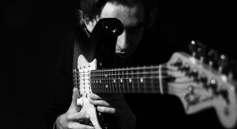 Blood On Guitars Blends Rock And Bass In New Hybrid Single ‘In The Middle’ Out Now Via Believe Music